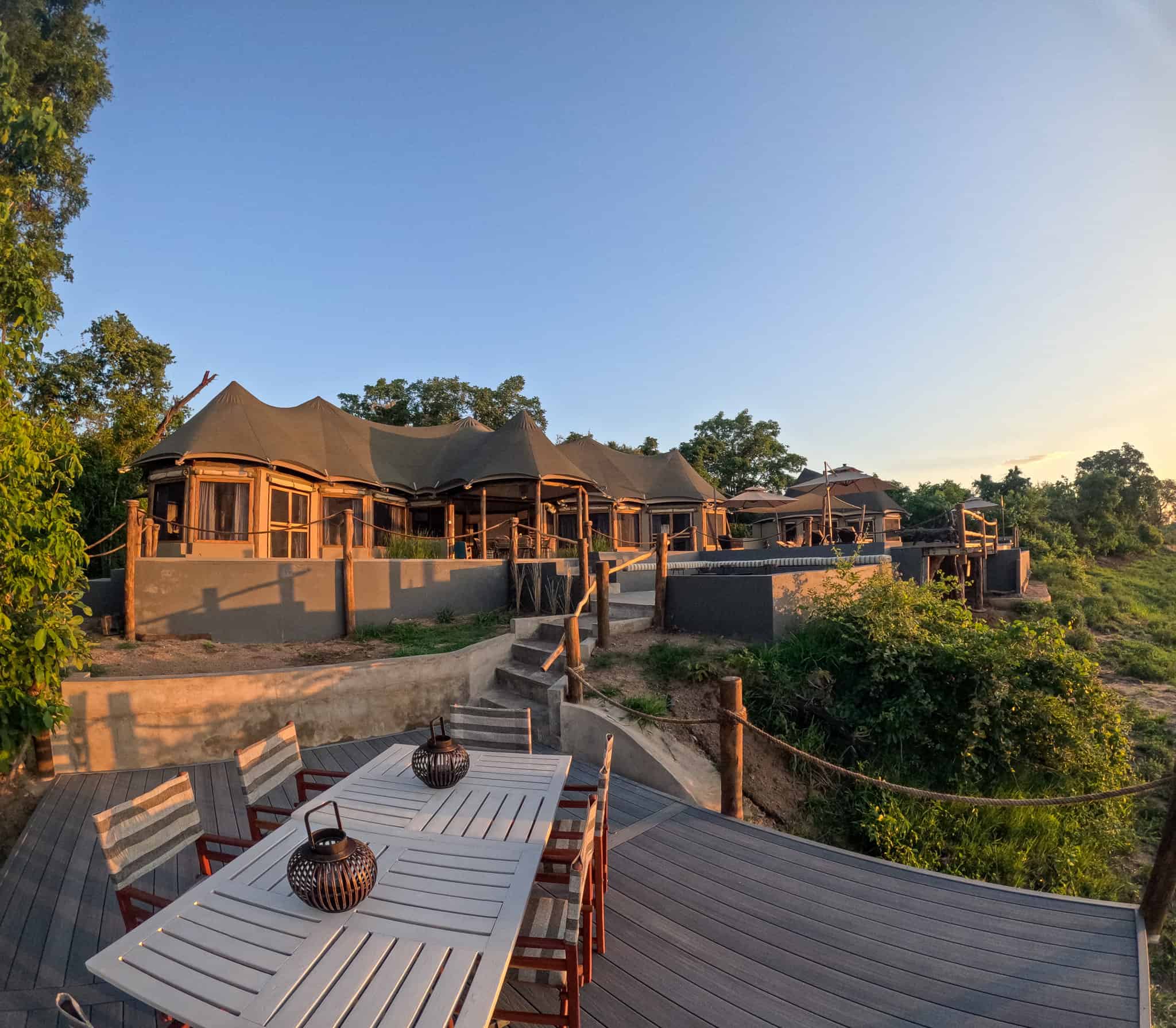 Sunset House thumbnail 6