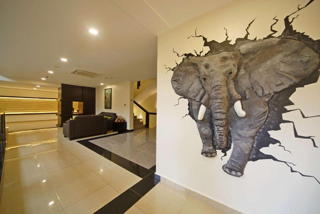 Best Western Premier Garden Hotel Entebbe thumbnail 5