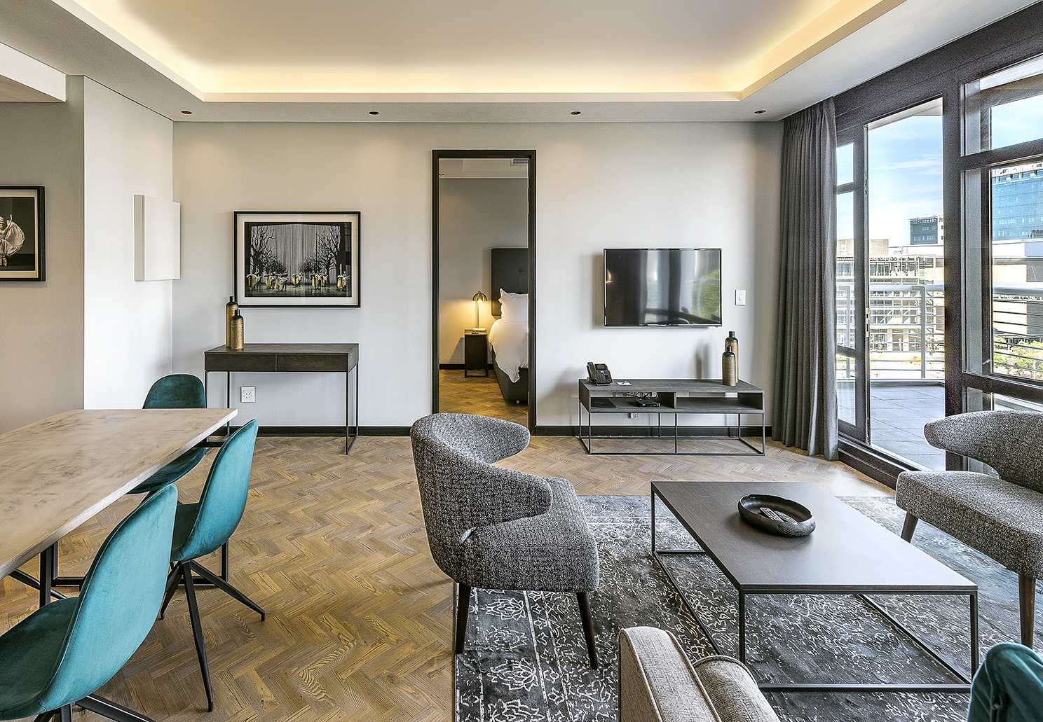 The Onyx Hotel thumbnail 3