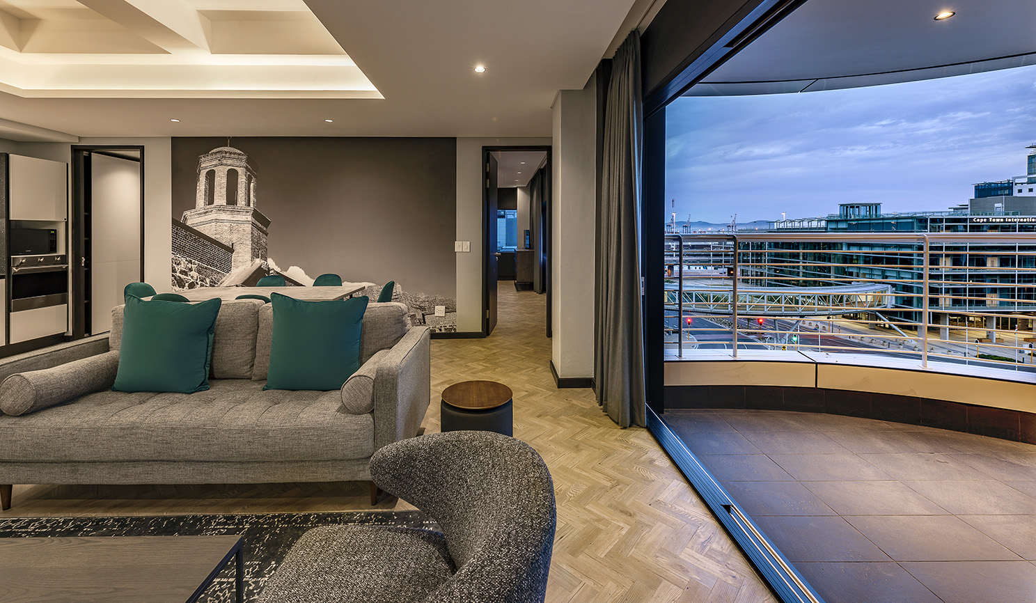 The Onyx Hotel thumbnail 4