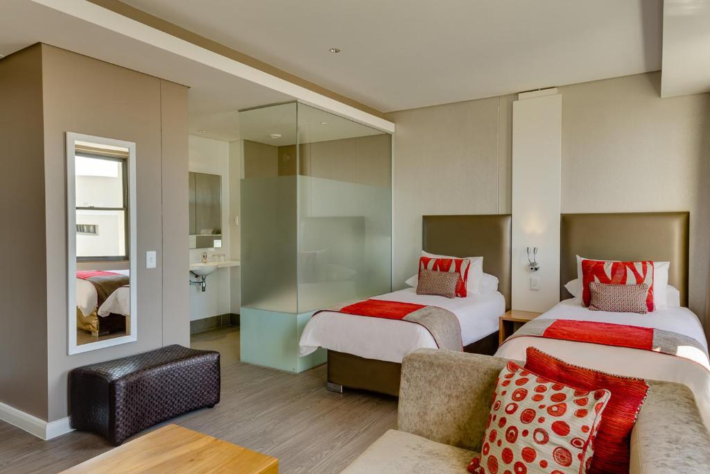 Protea Hotel Cape Town Waterfront Breakwater Lodge thumbnail 3