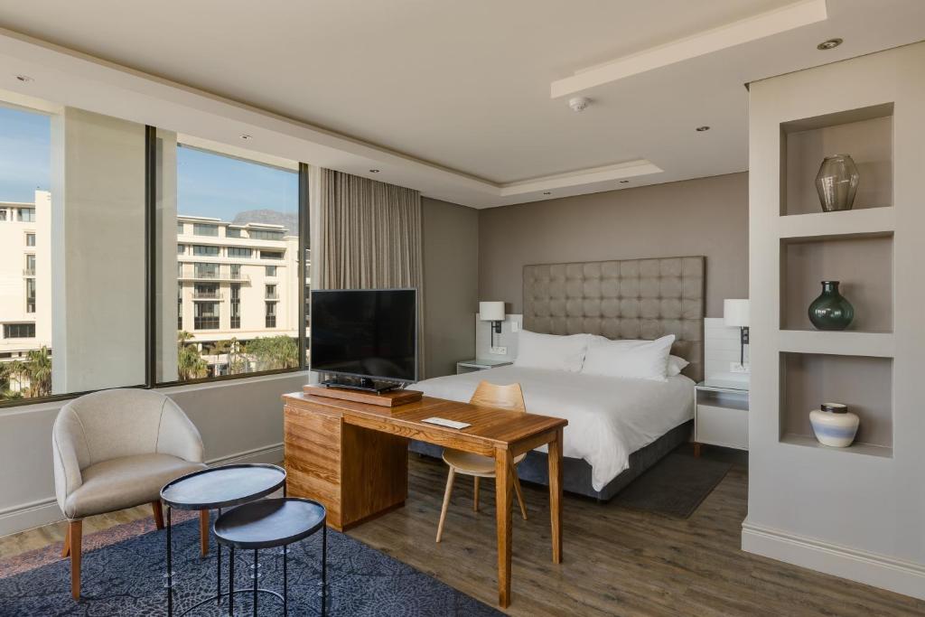 Protea Hotel Cape Town Waterfront Breakwater Lodge thumbnail 5