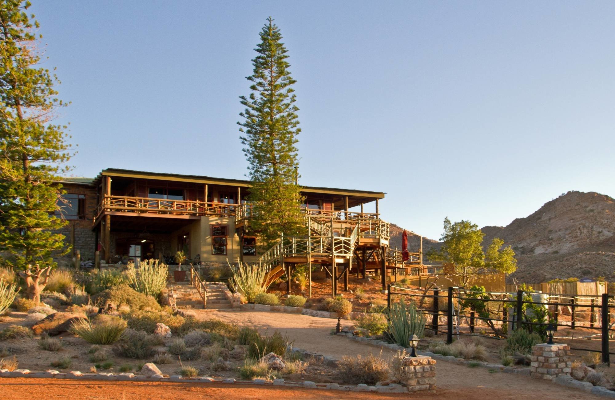 Desert Horse Inn thumbnail 4