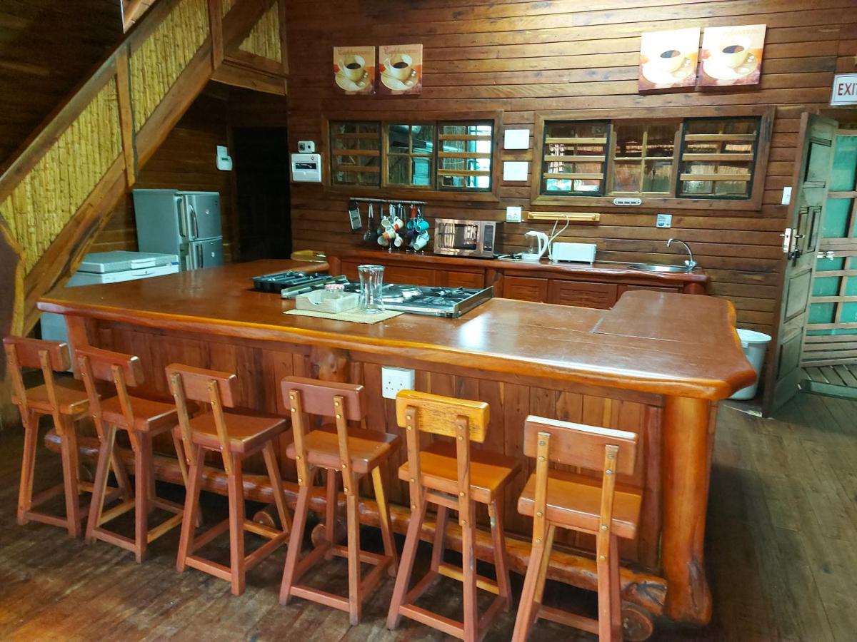 East Africa Safaris thumbnail 3