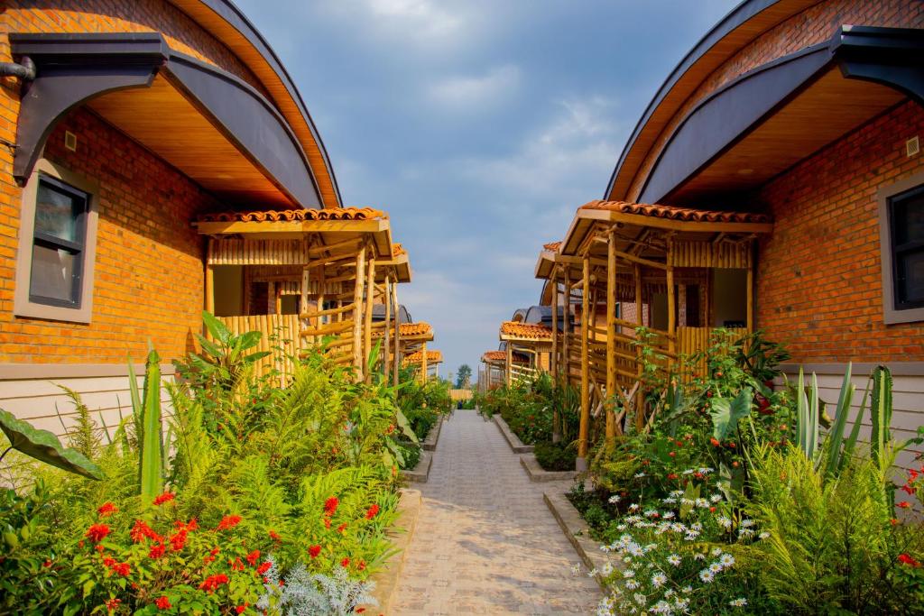 Virunga Inn Resort & Spa thumbnail 2