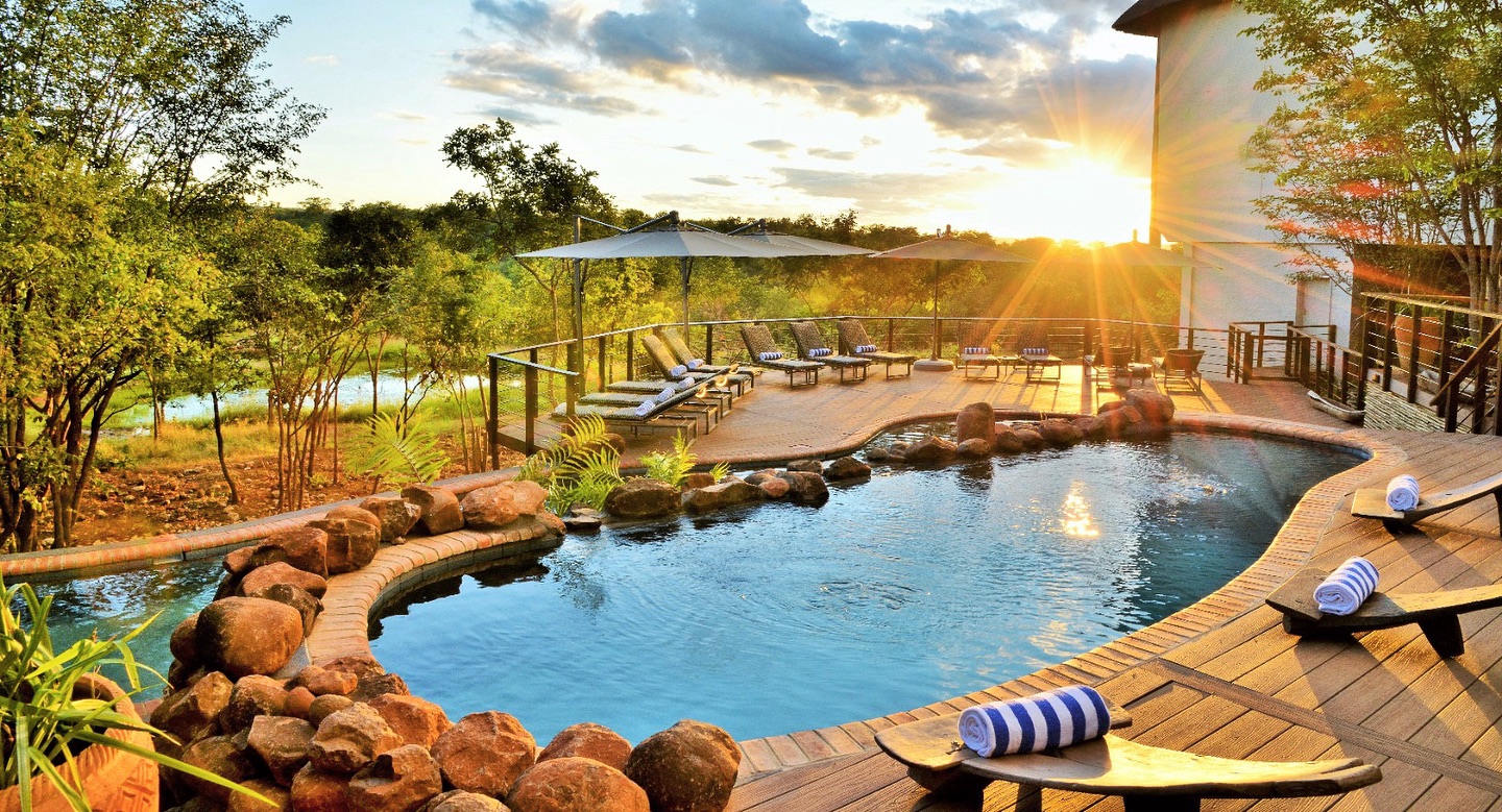 Victoria Falls Safari Club thumbnail 1