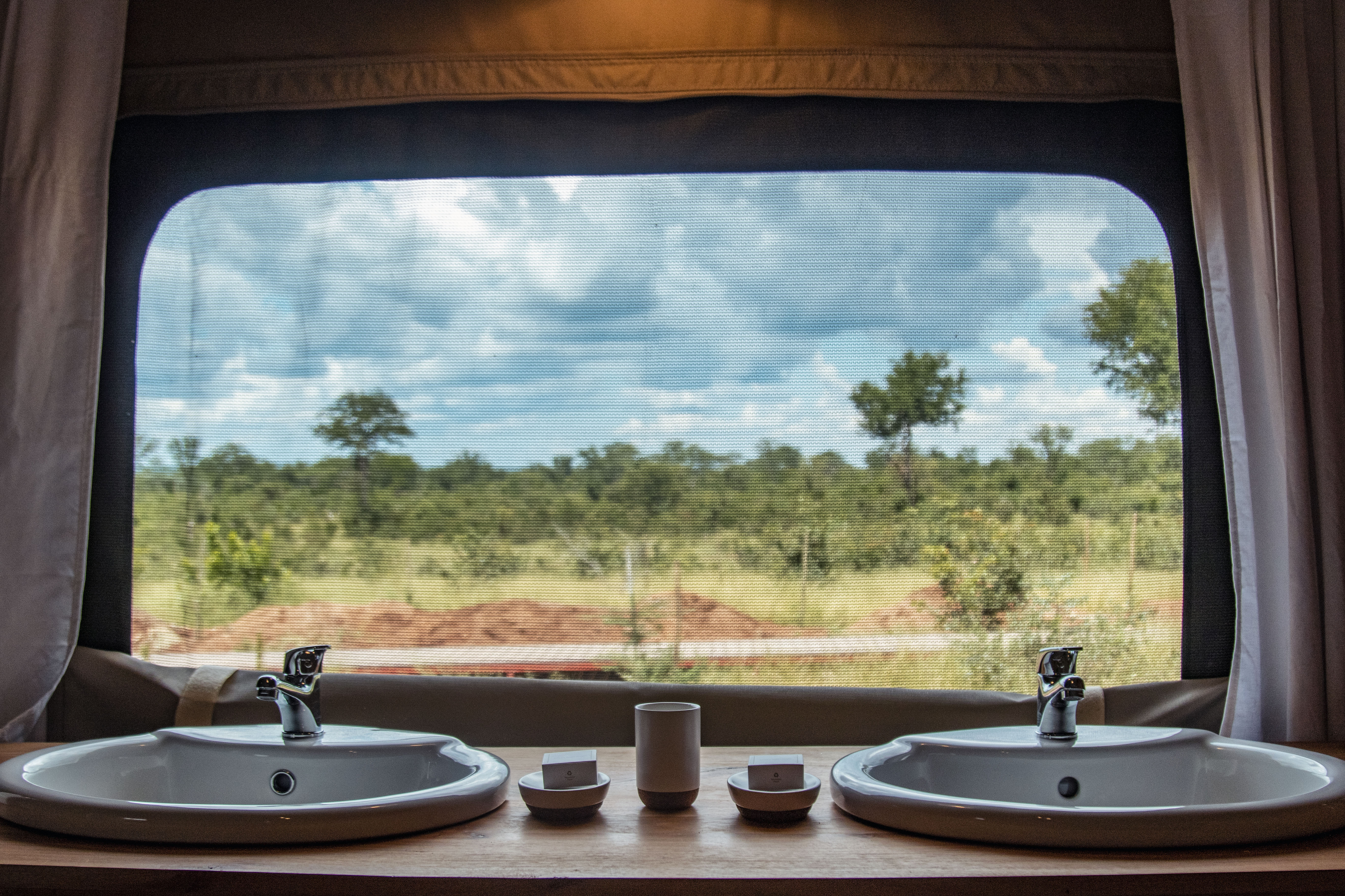 <p>Beautiful bathrooms with double sinks</p>