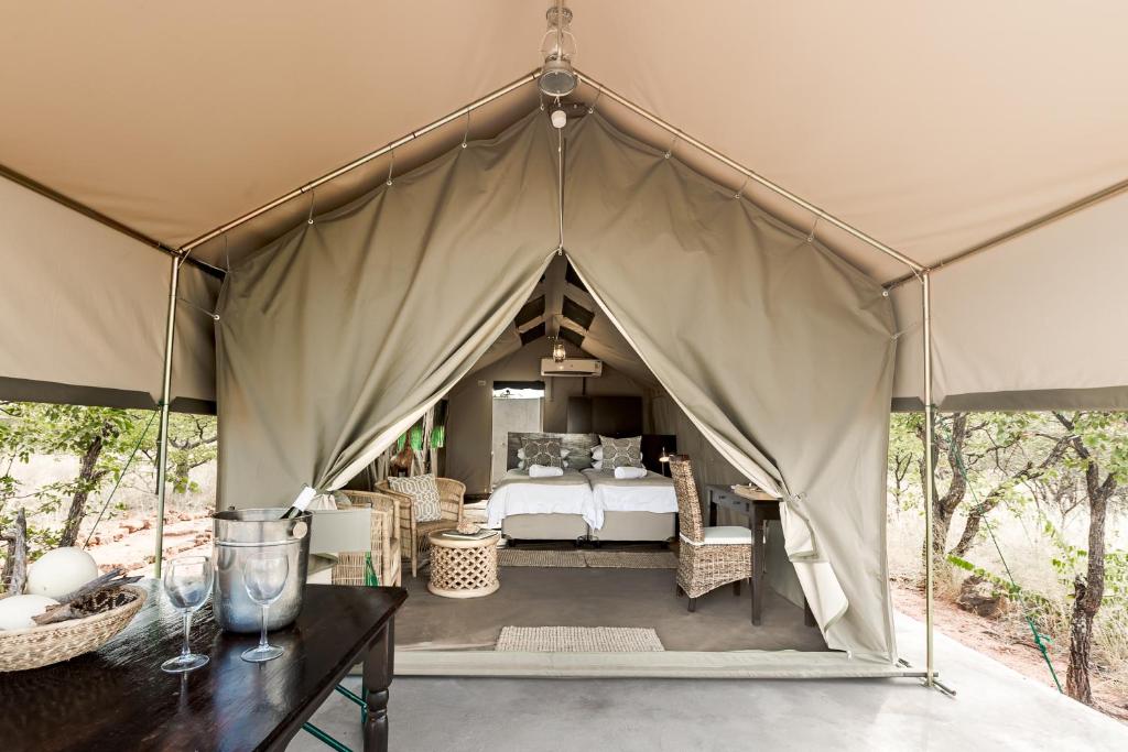 Mopane Bush Lodge Wilderness Tented Camp thumbnail 5
