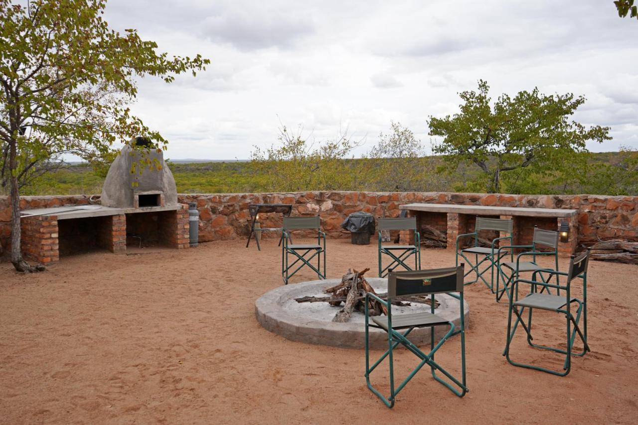 Mopane Bush Lodge Wilderness Tented Camp thumbnail 3