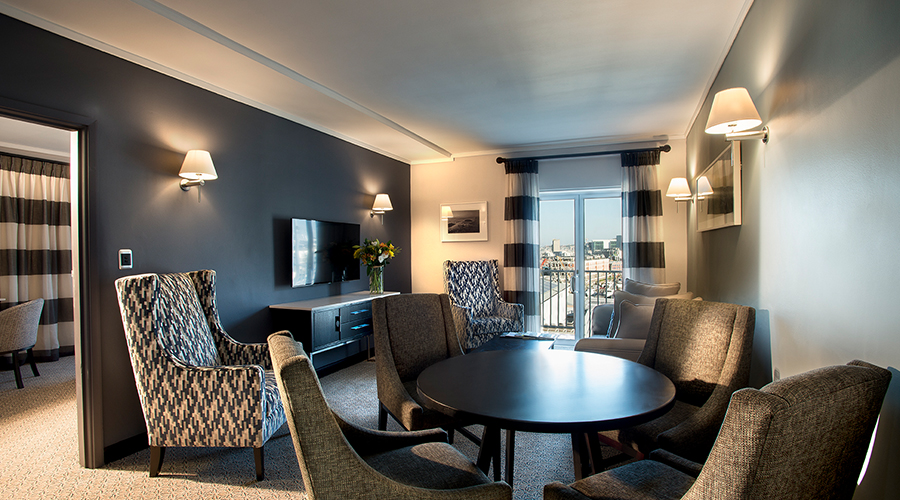 The Commodore Hotel thumbnail 6