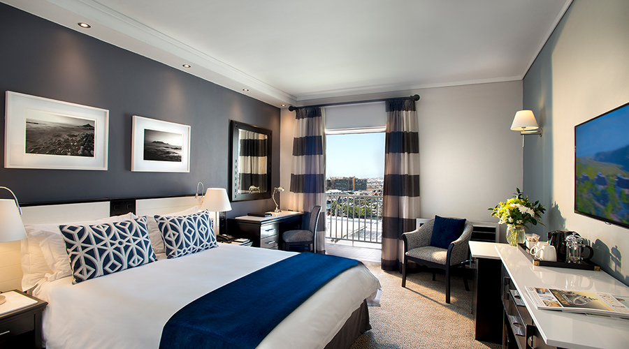 The Commodore Hotel thumbnail 2