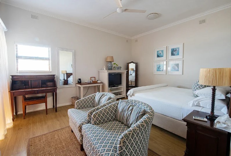 Fairlight Beach House thumbnail 10