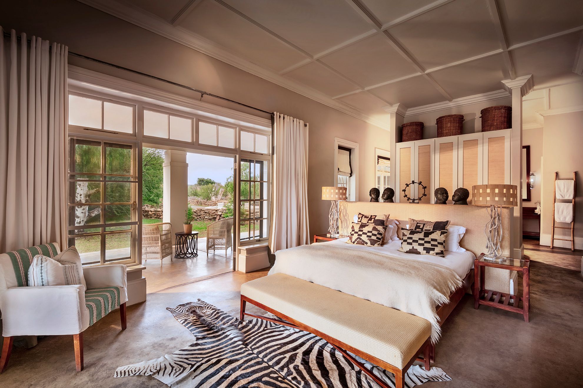 The Manor thumbnail 3