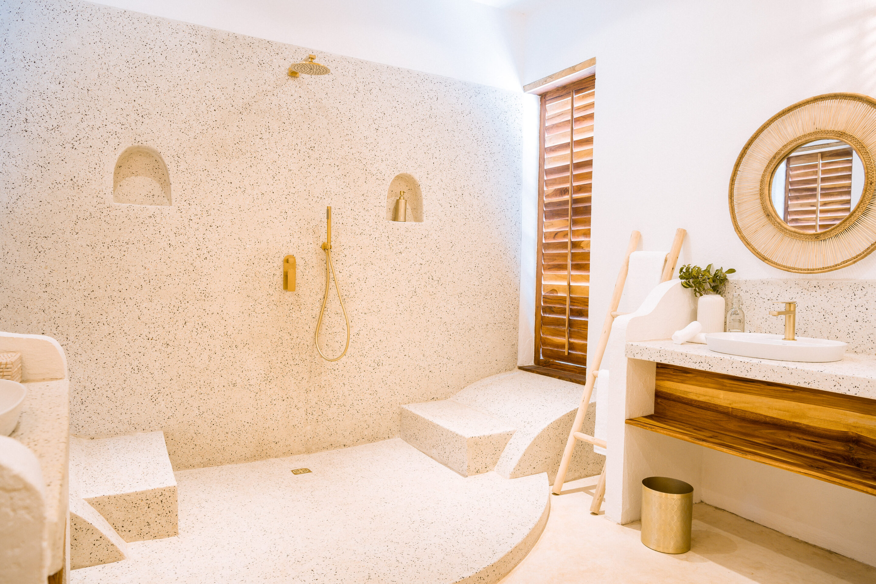 Saadani Kasa Bay thumbnail 3