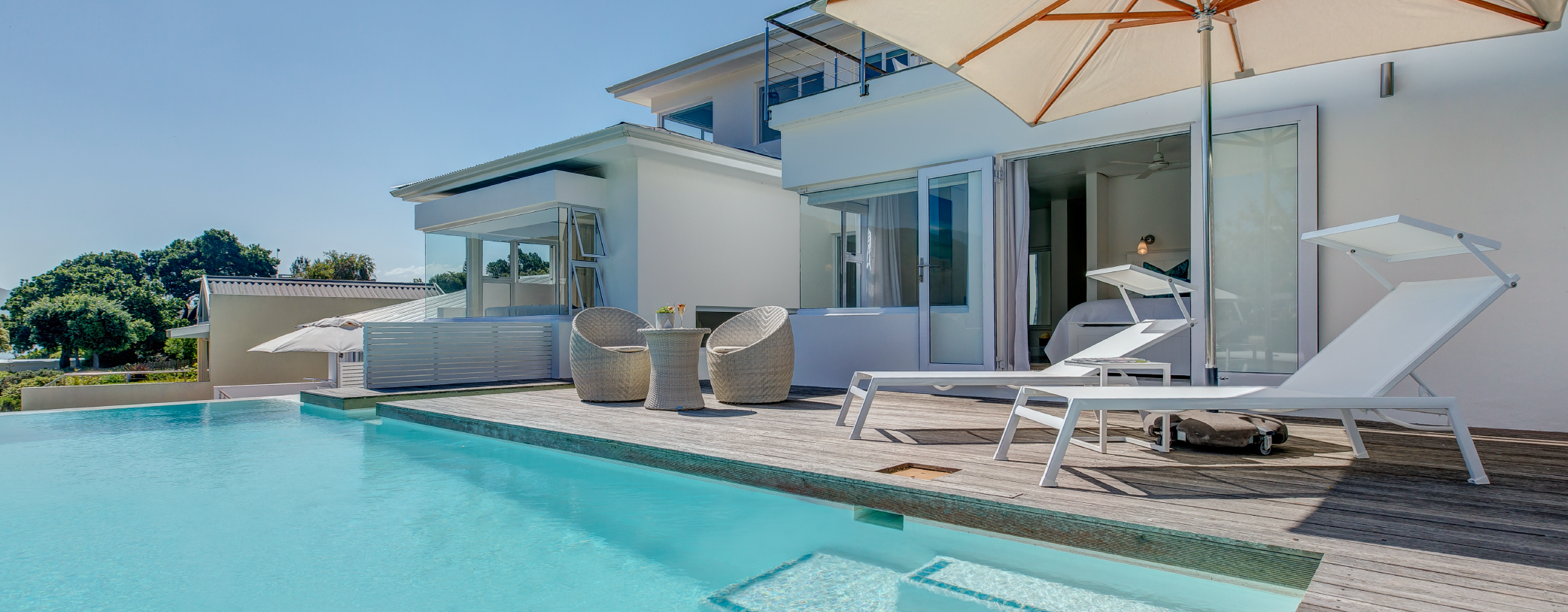 Amanzi Island Boutique Hotel thumbnail 3