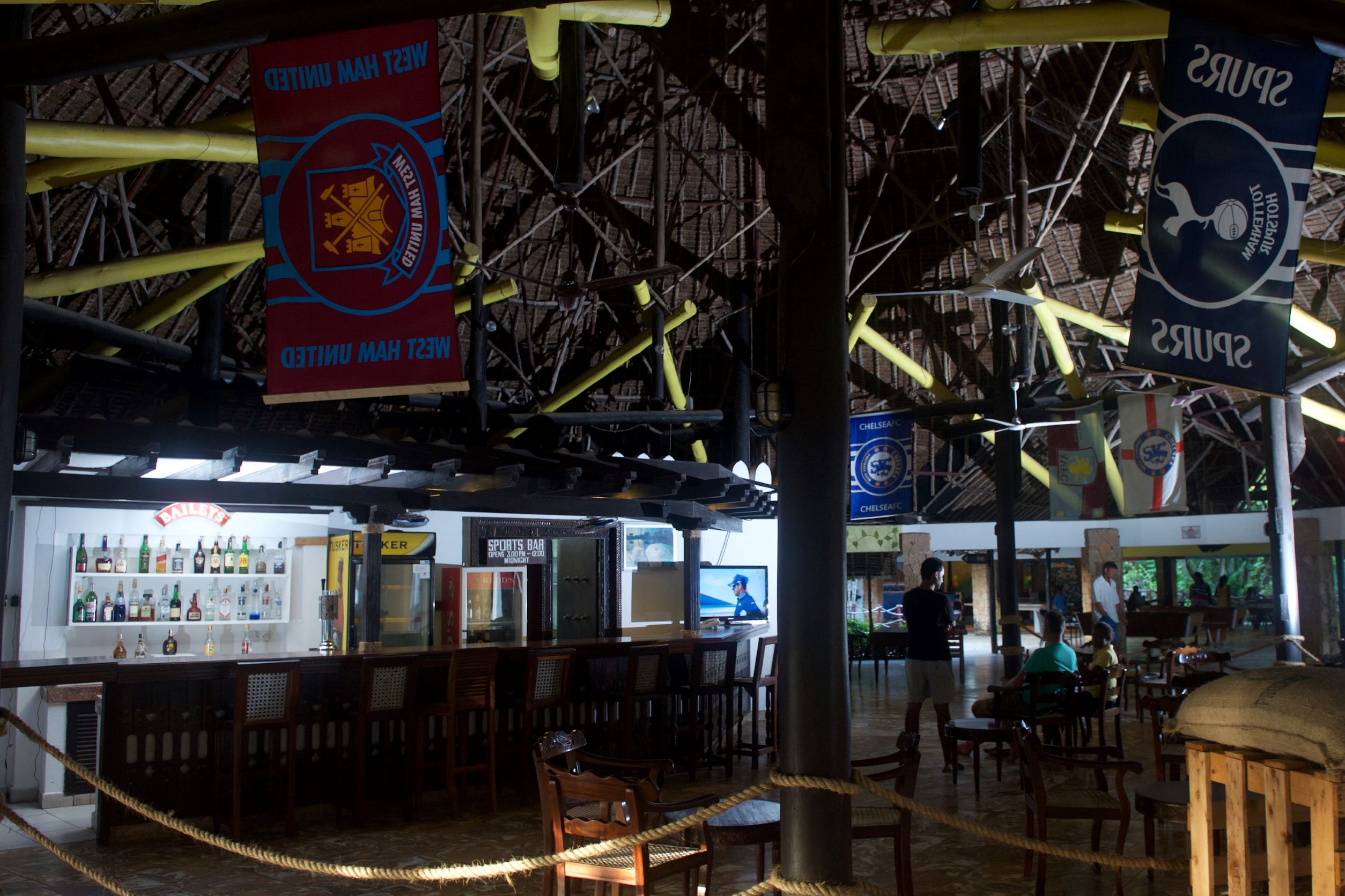 Voyager Beach Resort thumbnail 2