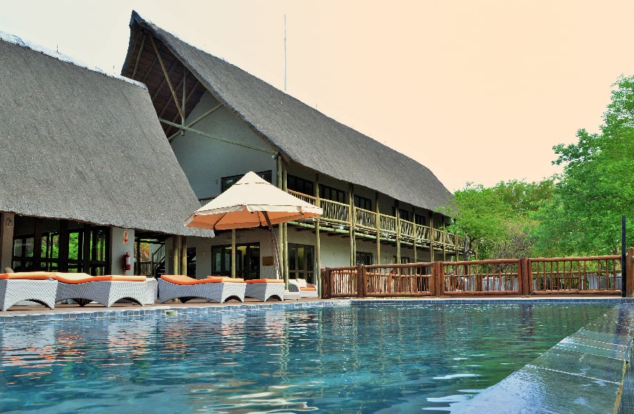 Cresta Mowana Safari Resort & Spa thumbnail 8