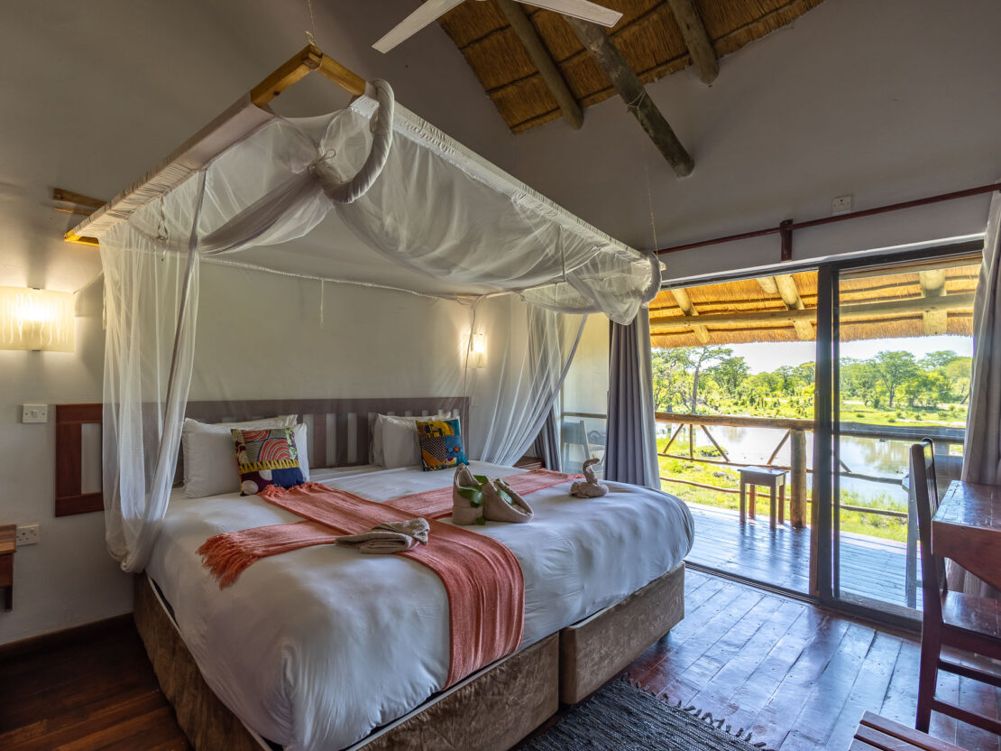 Chobe Mopani Forest Lodge thumbnail 4