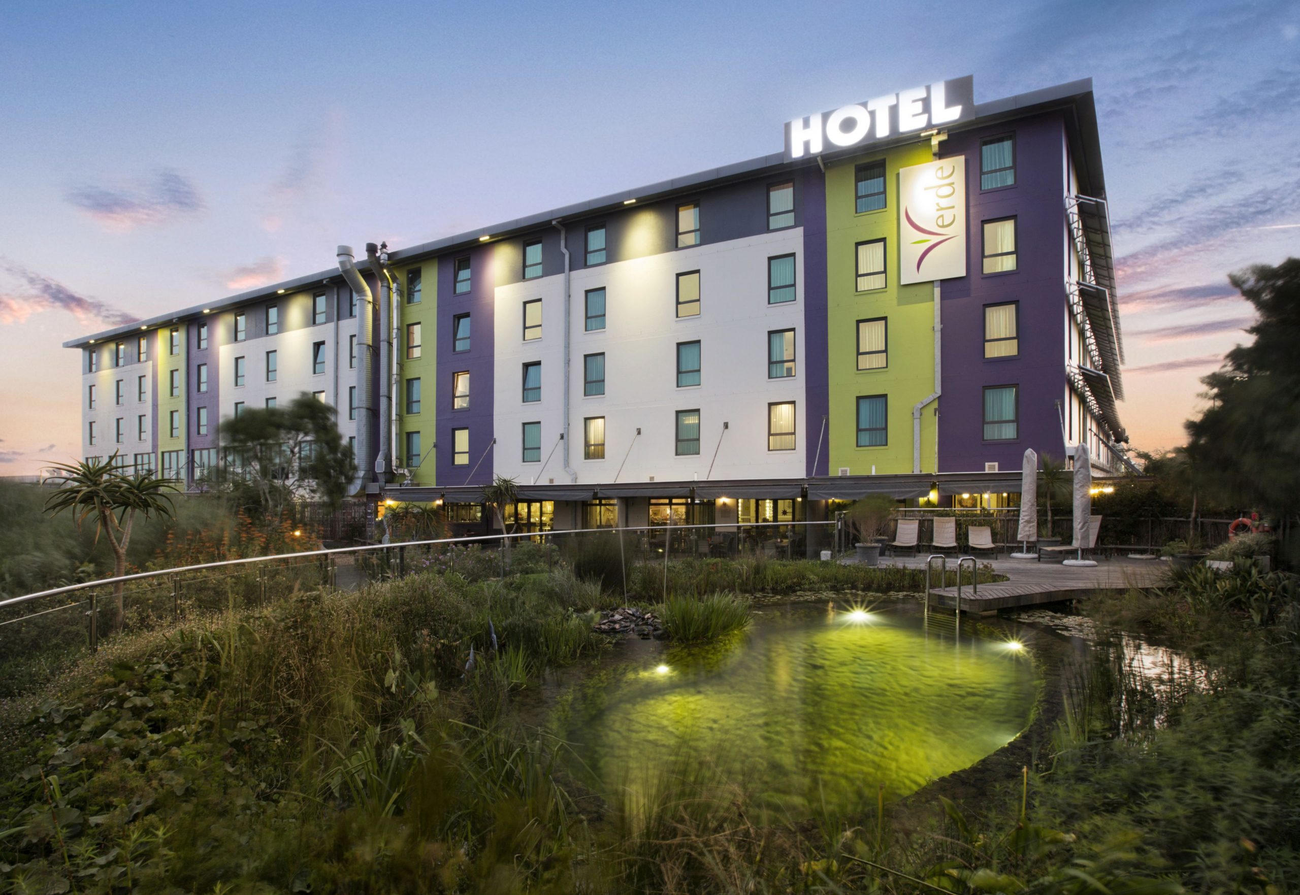 Hotel Verde Cape Town Airport thumbnail 2