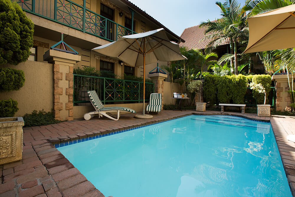 Court Classique Suite Hotel thumbnail 2