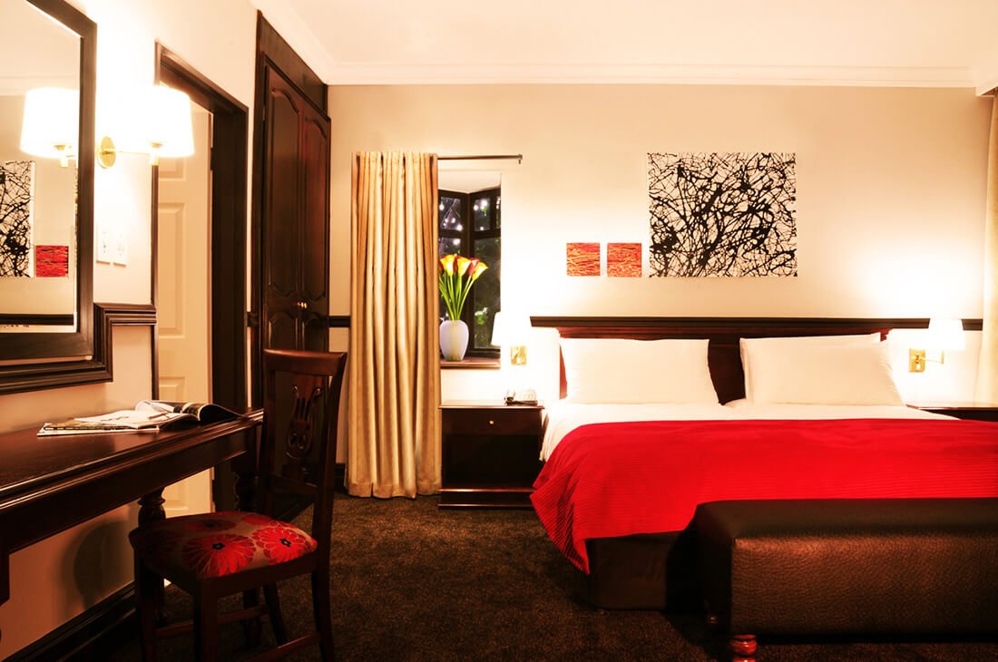 Court Classique Suite Hotel thumbnail 6