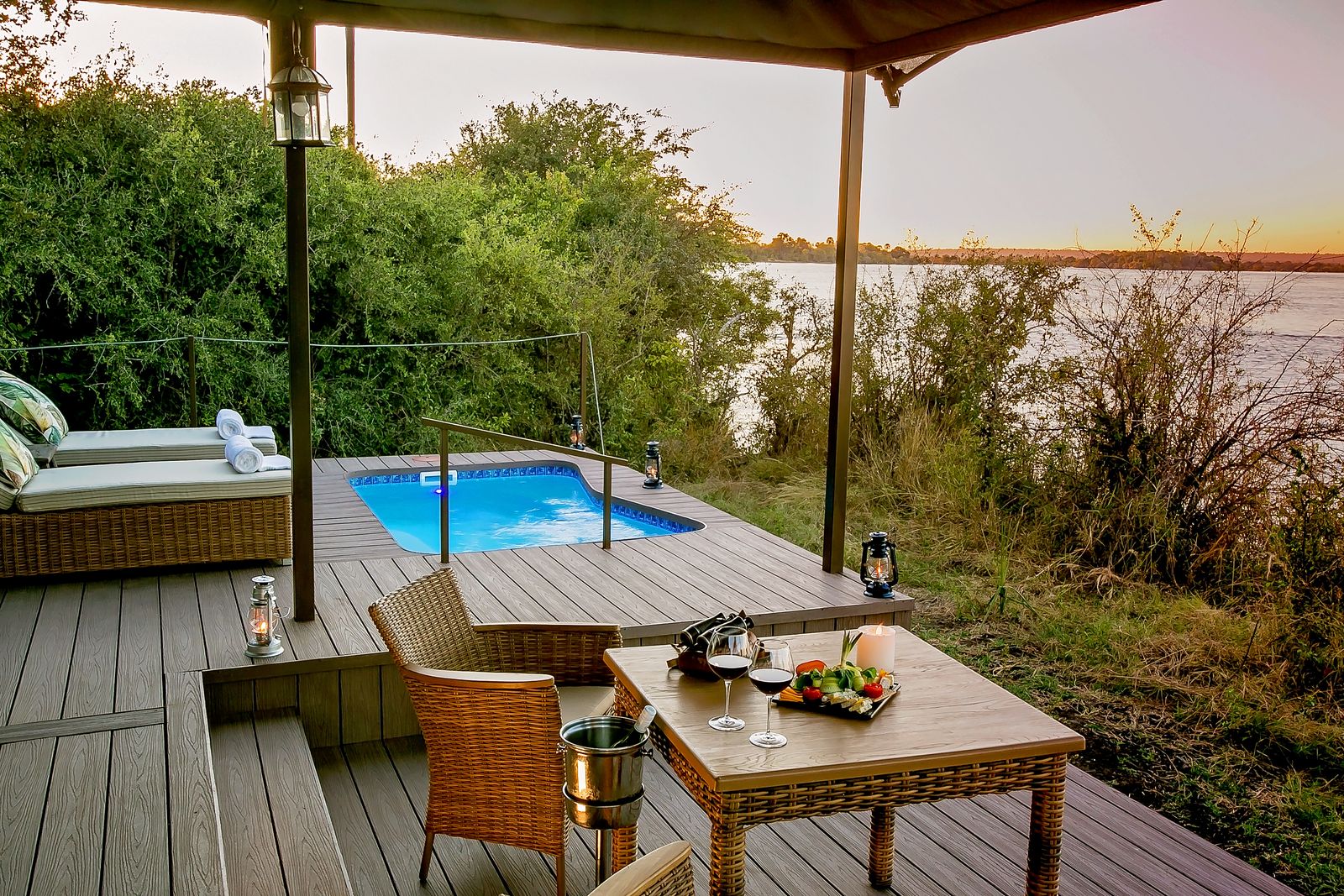 Old Drift Lodge thumbnail 24