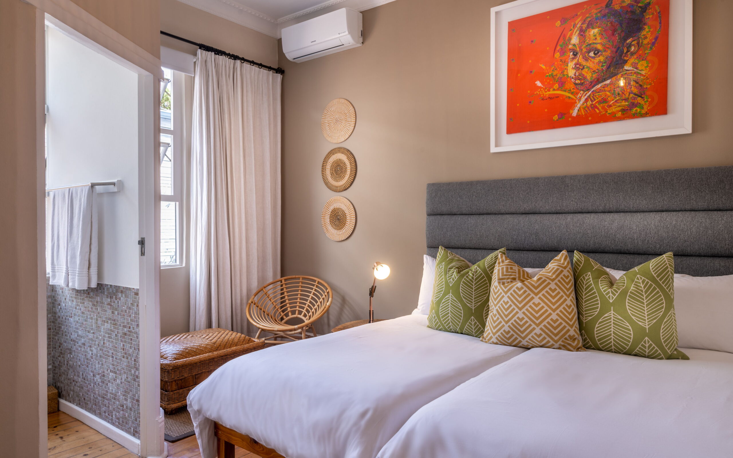 Antrim Villa thumbnail 4