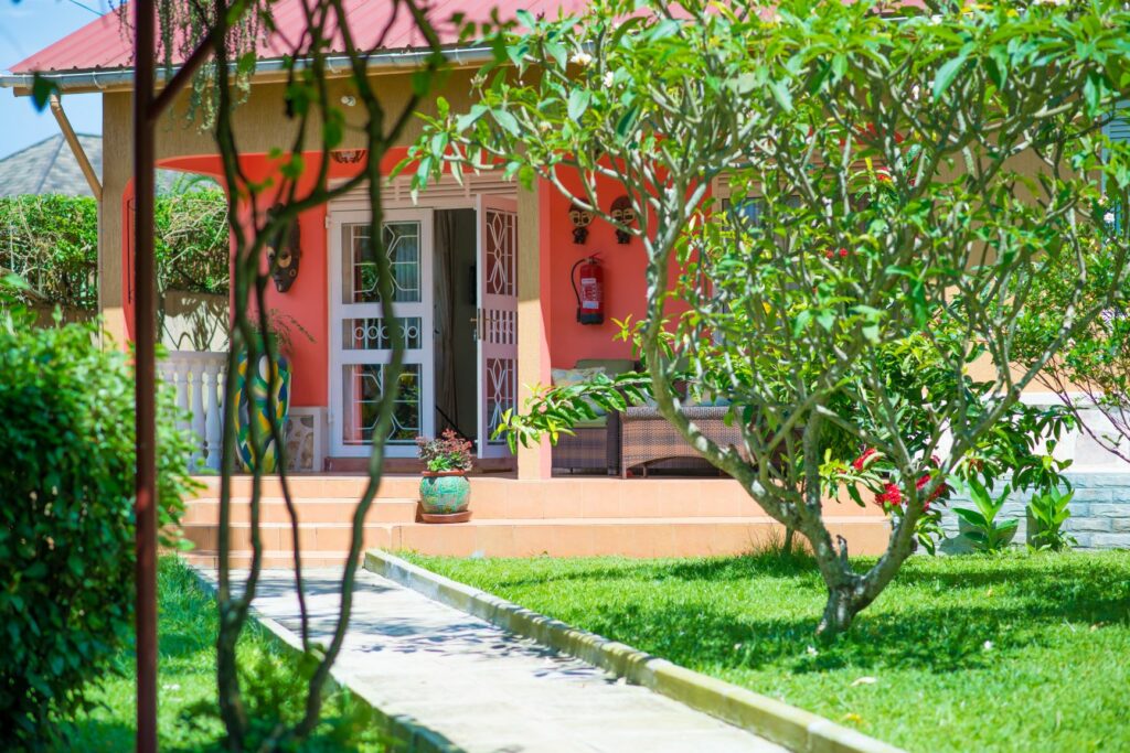 Airport Guesthouse Entebbe thumbnail 5