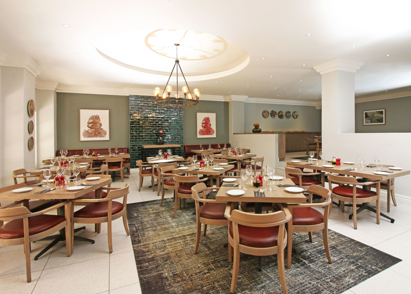 Hollow on the Square thumbnail 4