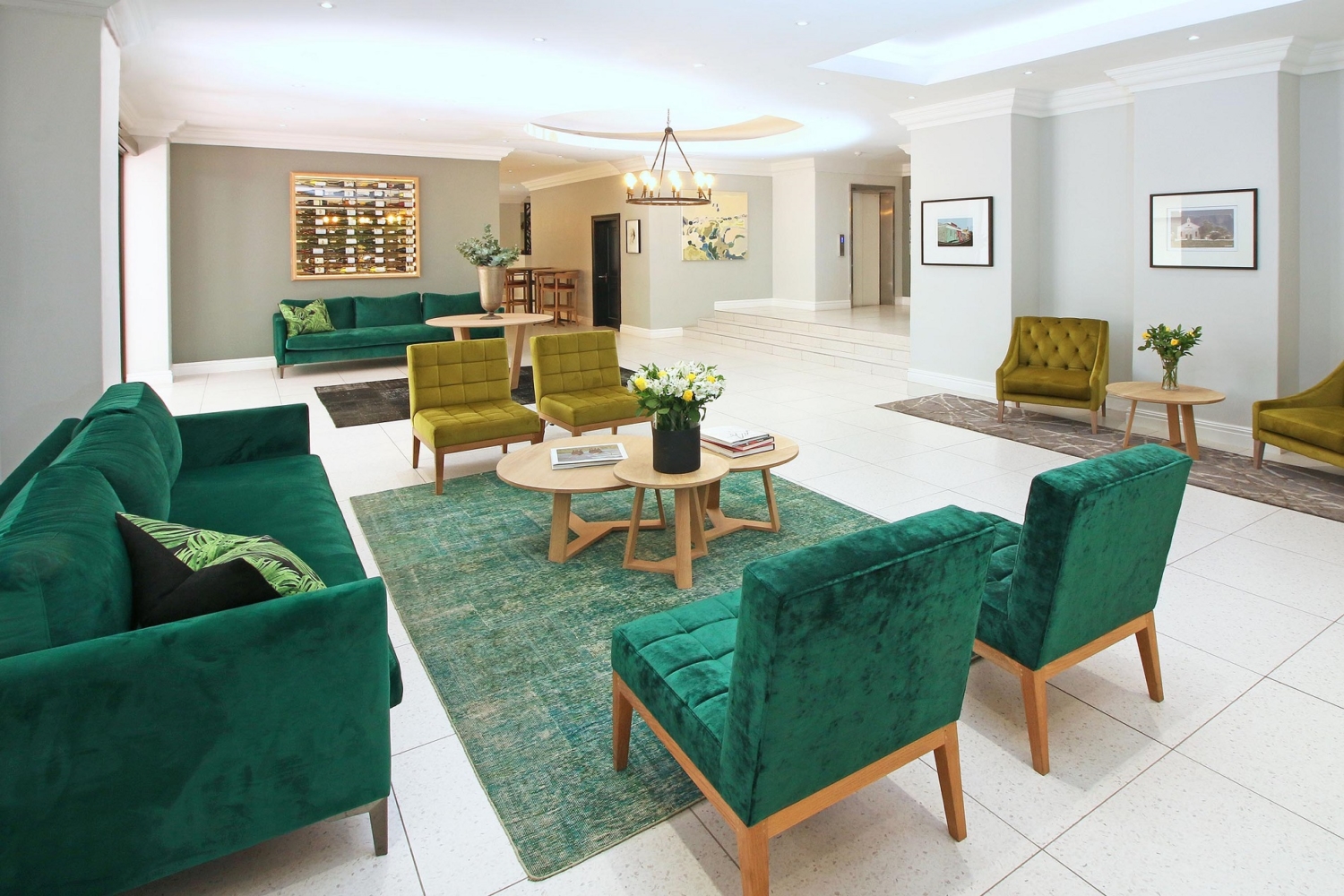 Hollow on the Square thumbnail 5