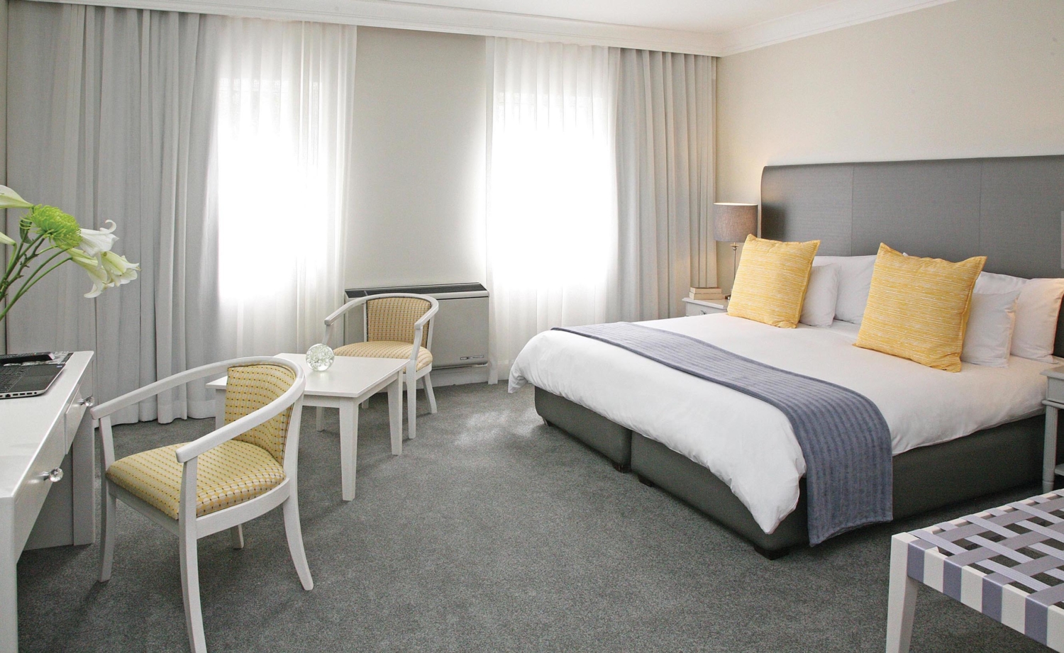 Hollow on the Square thumbnail 6