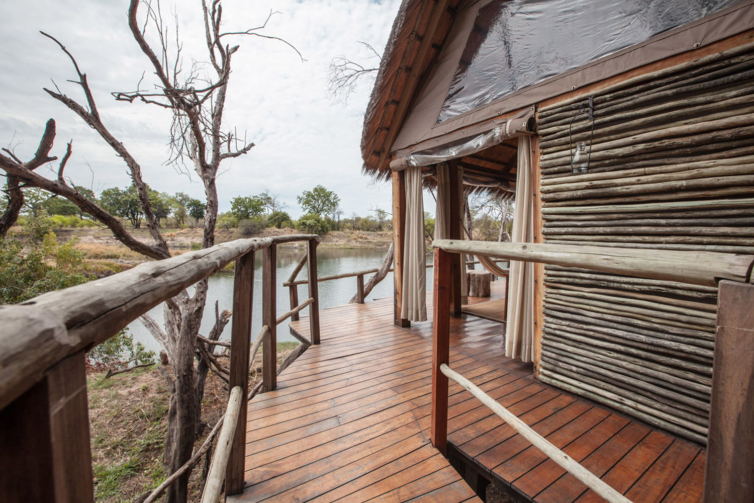 Sindabezi Island thumbnail 6