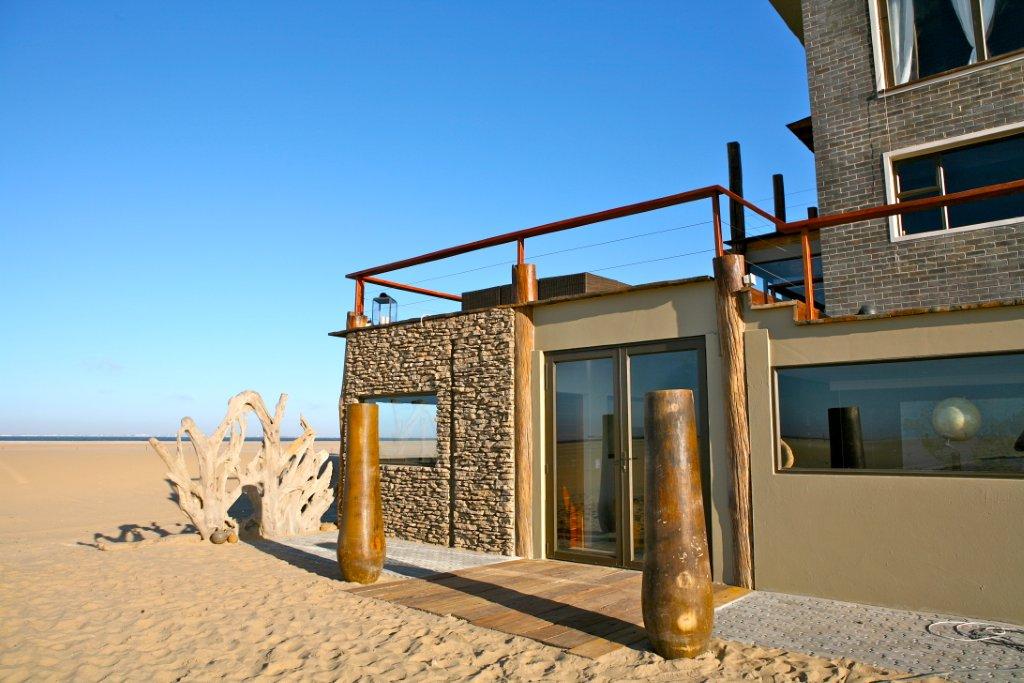 <p>The old lighthouse has been tastefully modernised</p>