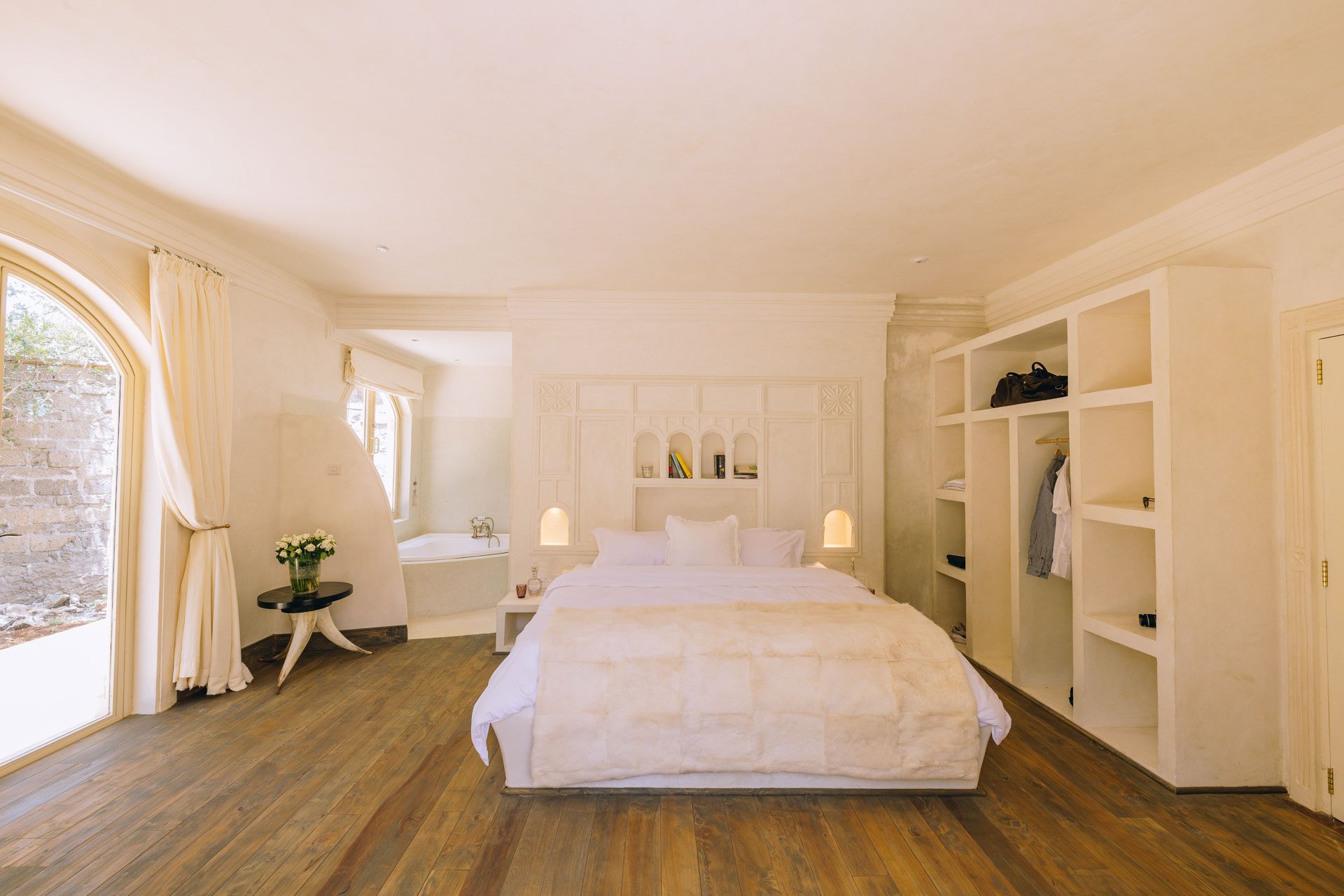 Manzili House thumbnail 4