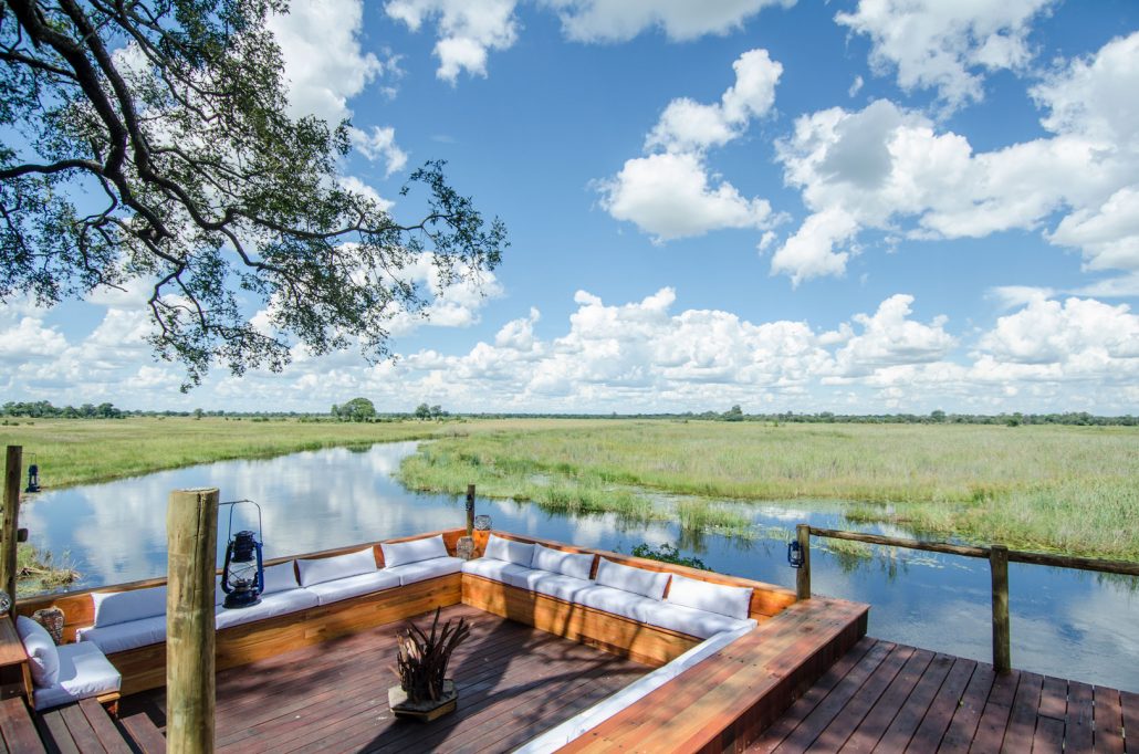 <p>The tents overlook the Kwando River as well as the expansive floodplains between the Island and the famous Horseshoe Bend.</p>