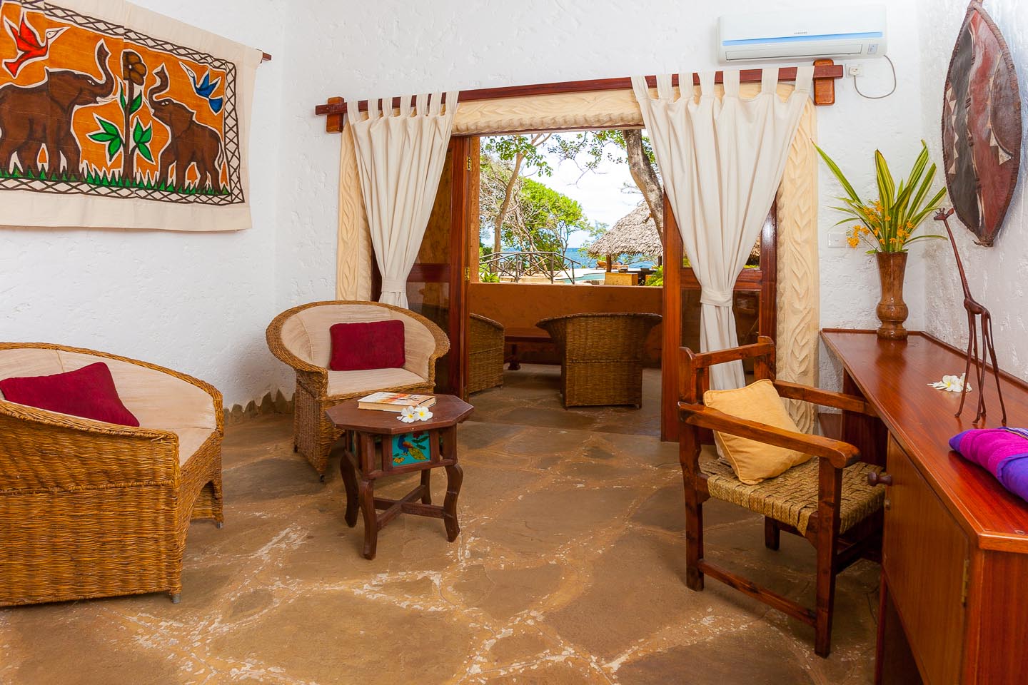 The Sands at Chale Island thumbnail 7