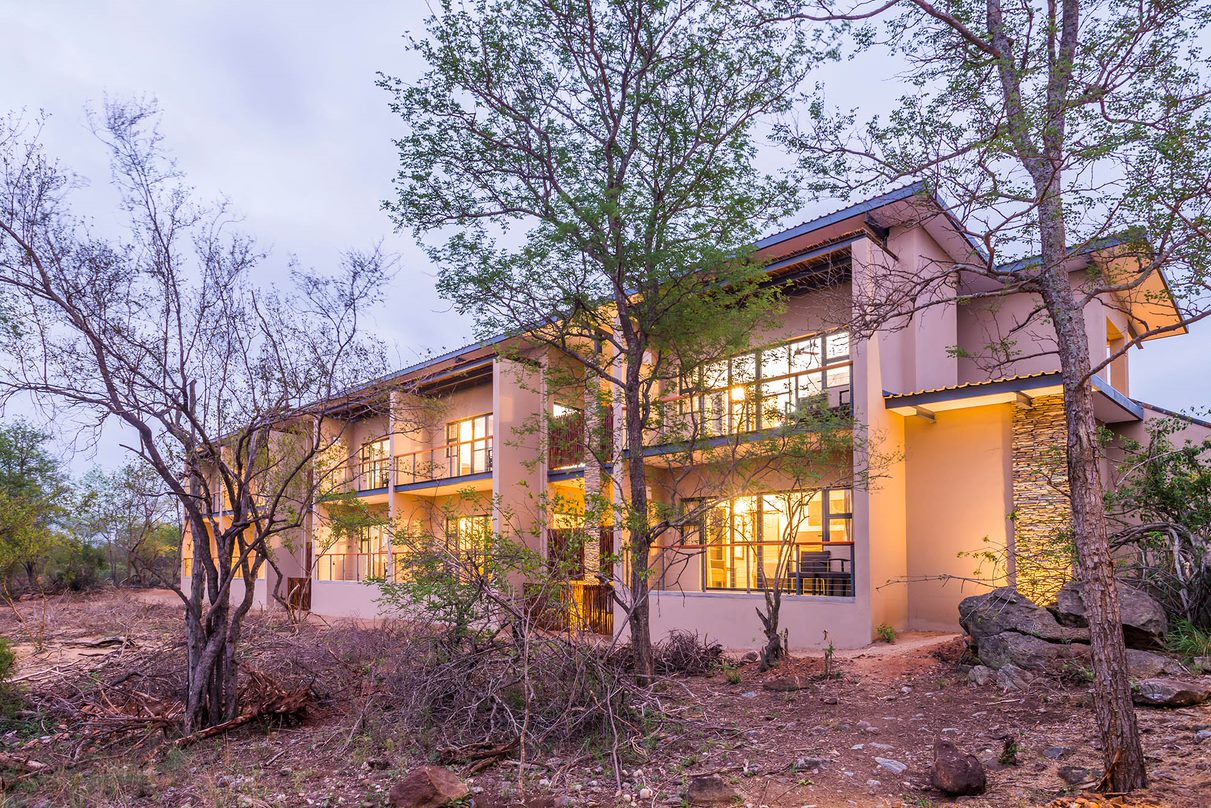 aha Makalali Main Lodge thumbnail 3