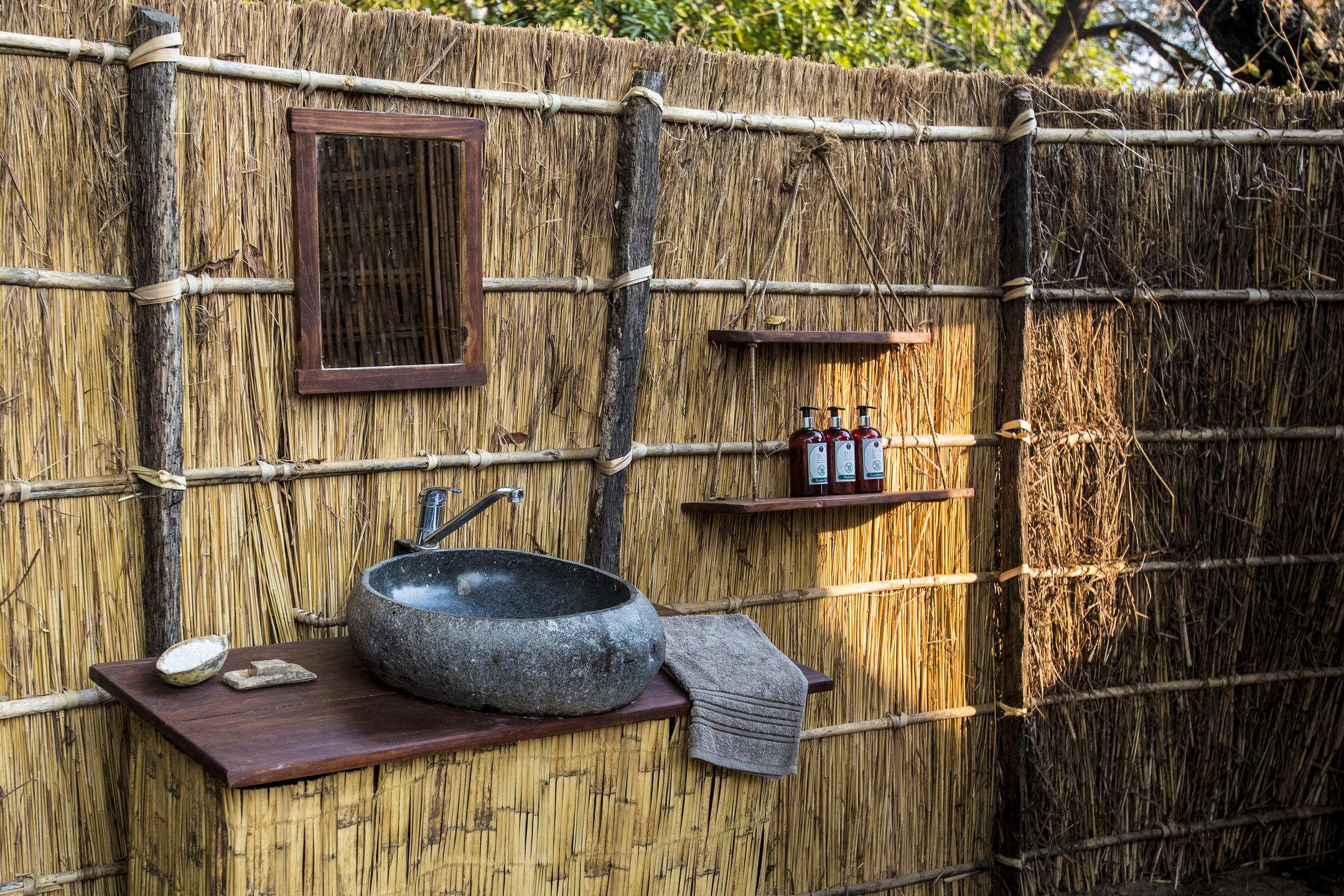 Mwamba Bush Camp