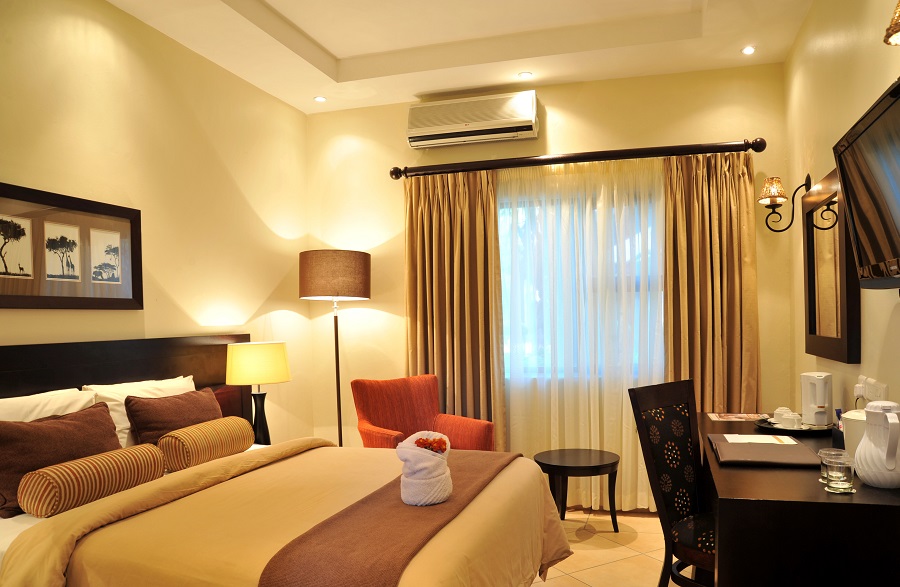 Cresta Riley's thumbnail 4