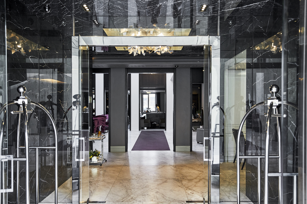 Queen Victoria Hotel thumbnail 6