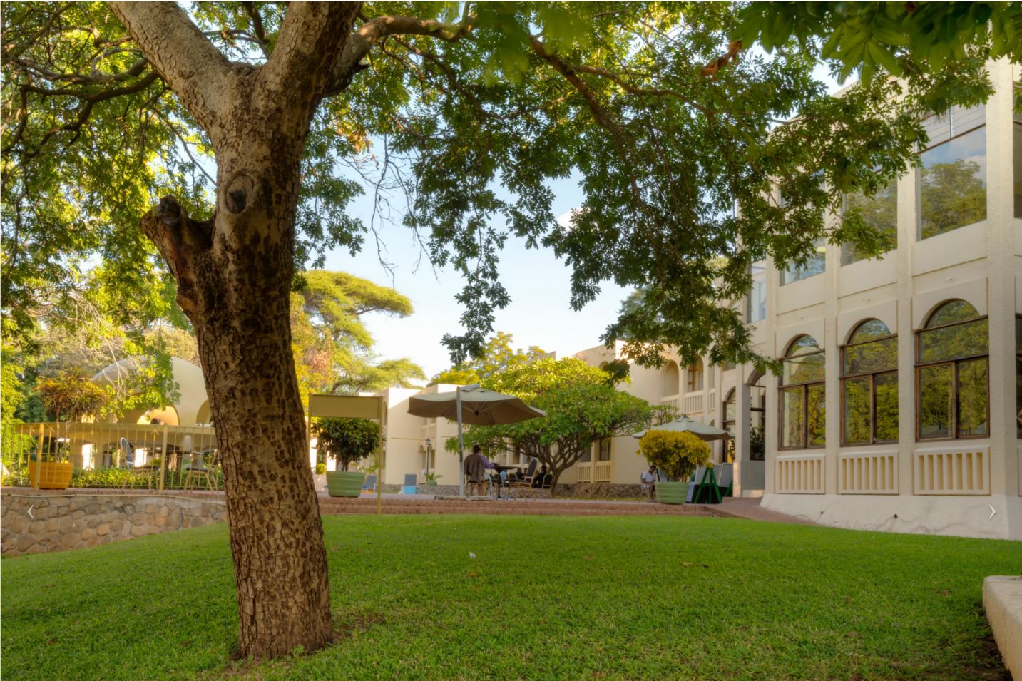 Victoria Falls Rainbow Hotel thumbnail 2