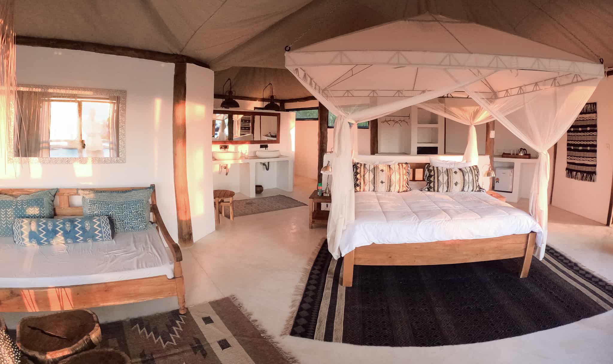 Sunset House thumbnail 4