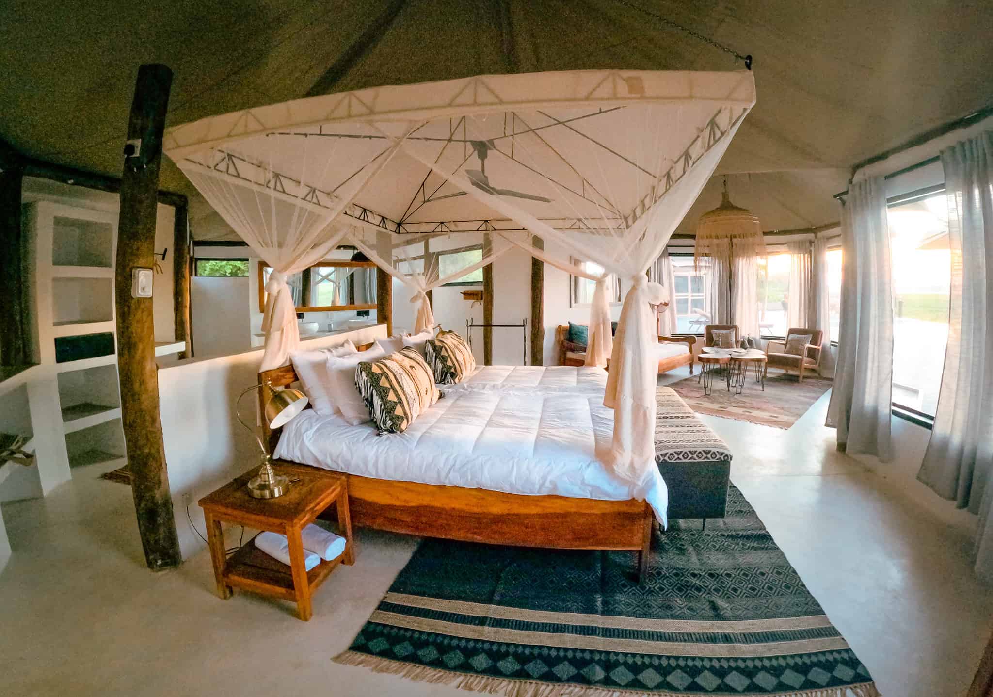 Sunset House thumbnail 3