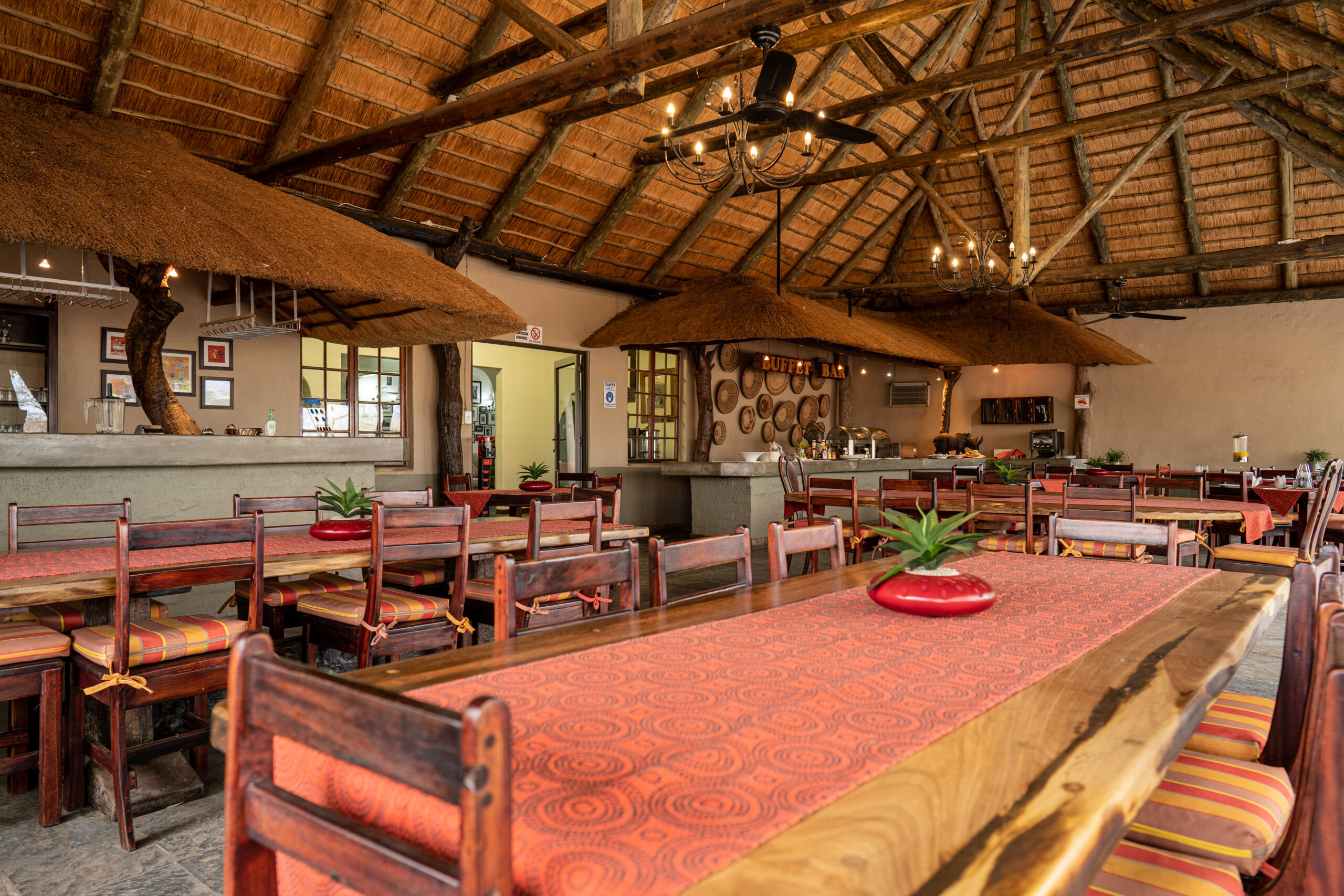 Tshukudu Game Lodge thumbnail 3