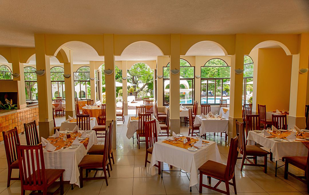 Victoria Falls Rainbow Hotel thumbnail 5