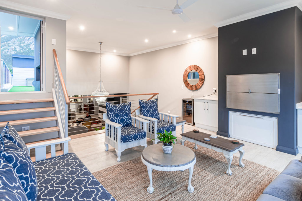 Whale Coast Ocean Villa thumbnail 2