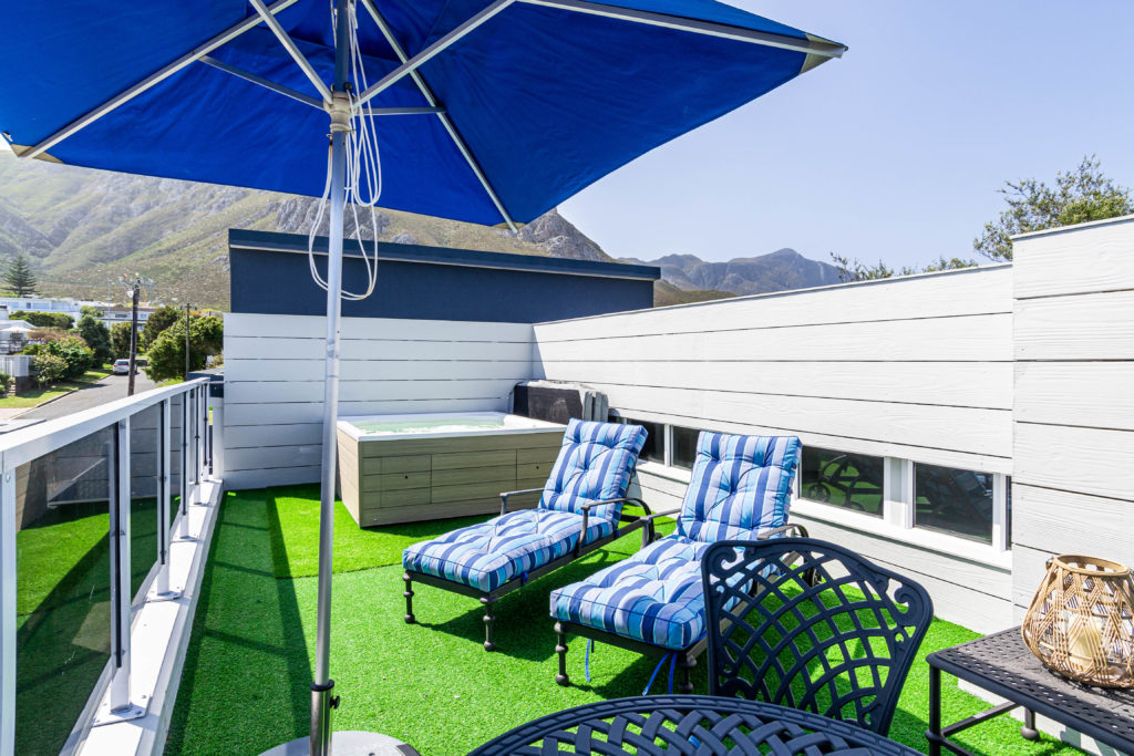 Whale Coast Ocean Villa thumbnail 8