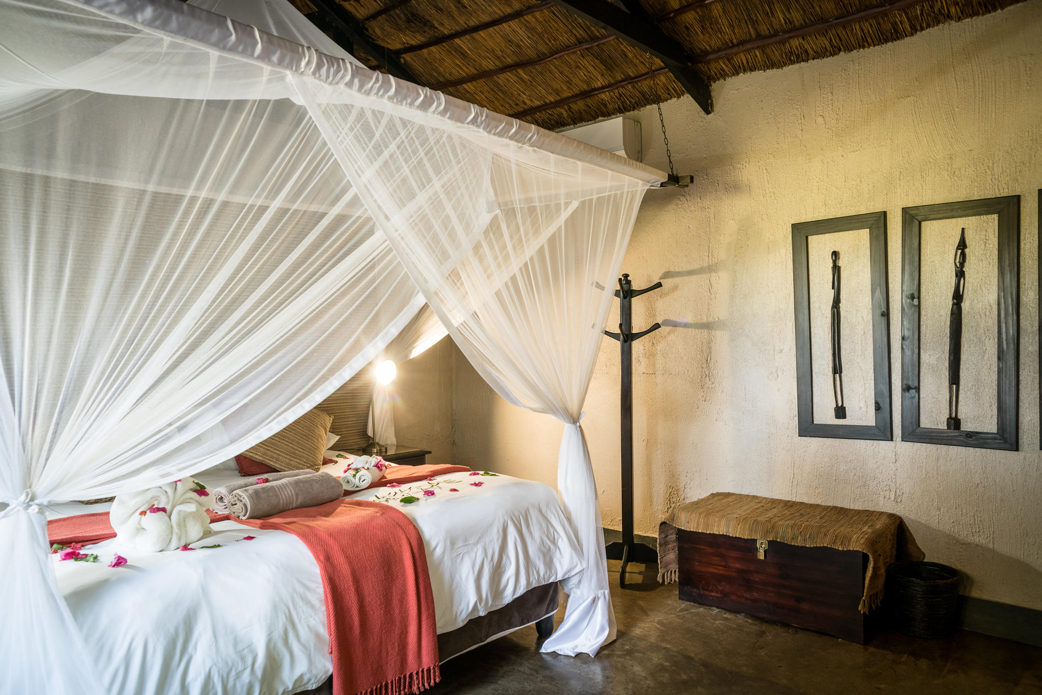 Umkumbe Safari Lodge Riverside thumbnail 8