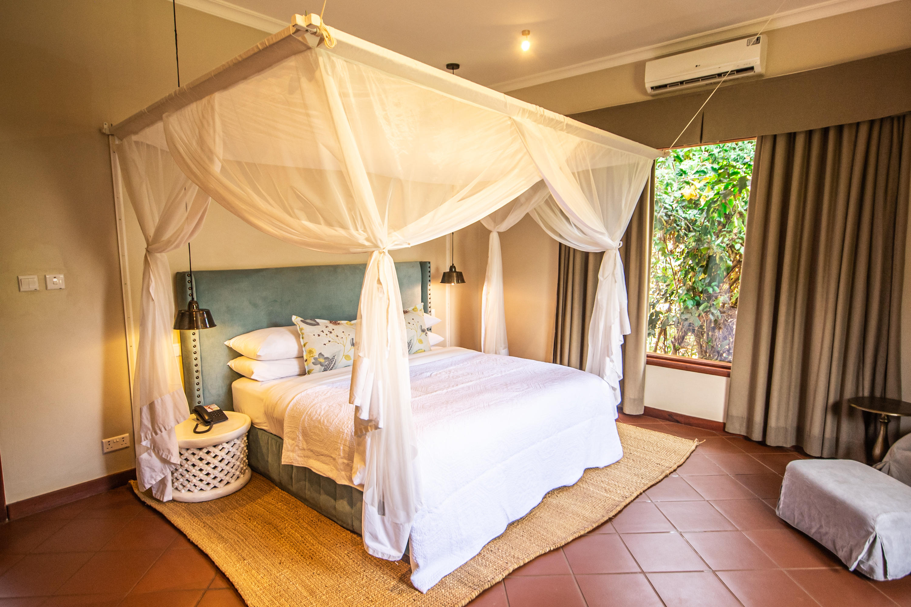 Acacia Farm Lodge thumbnail 1