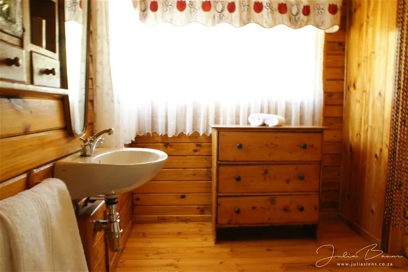 Stoffels Rus Self Catering Log Cabin thumbnail 6
